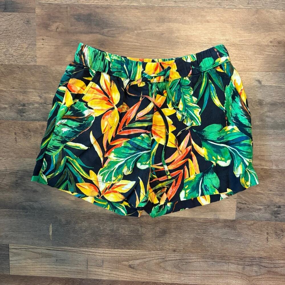 100 linen tropical print shorts